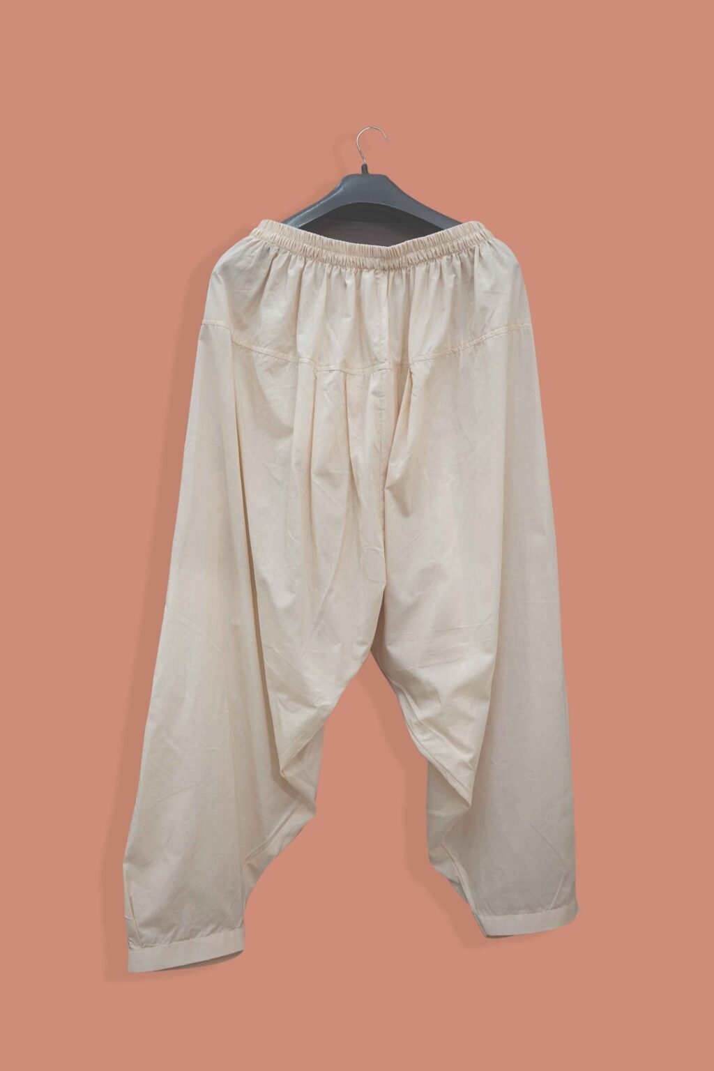 Beige-e-Narm