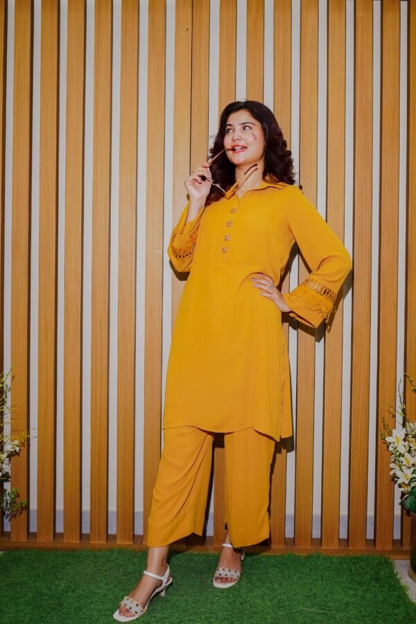 Golden Glow – Classic Mustard 2-Piece