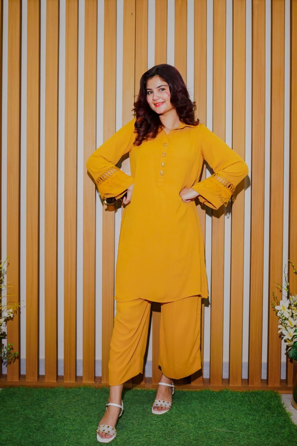 Golden Glow – Classic Mustard 2-Piece