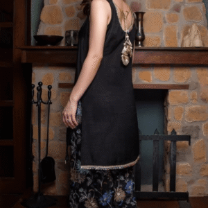 Noir Bloom – Customized Handcrafted Elegance