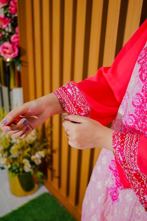 Pink Fusion Embroidered 3-Piece Lawn Suit