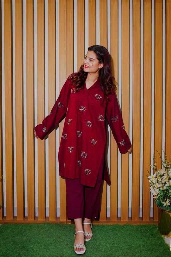 Ruby Essence – 2-Piece Embroidered Kurta