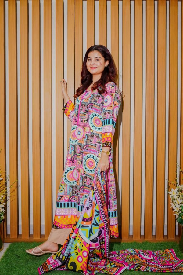 Vibrant Multicolor Ethnic Outfit with Artistic Prints