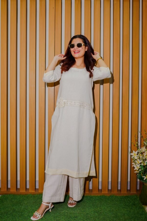 White Minimalist – Elegant Everyday Wear