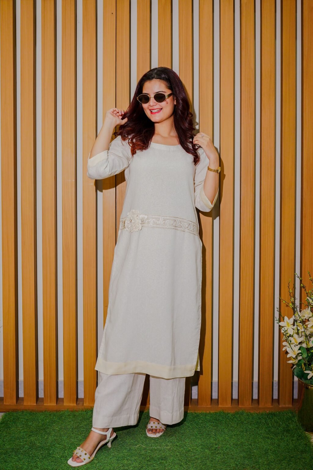 White Minimalist – Elegant Everyday Wear