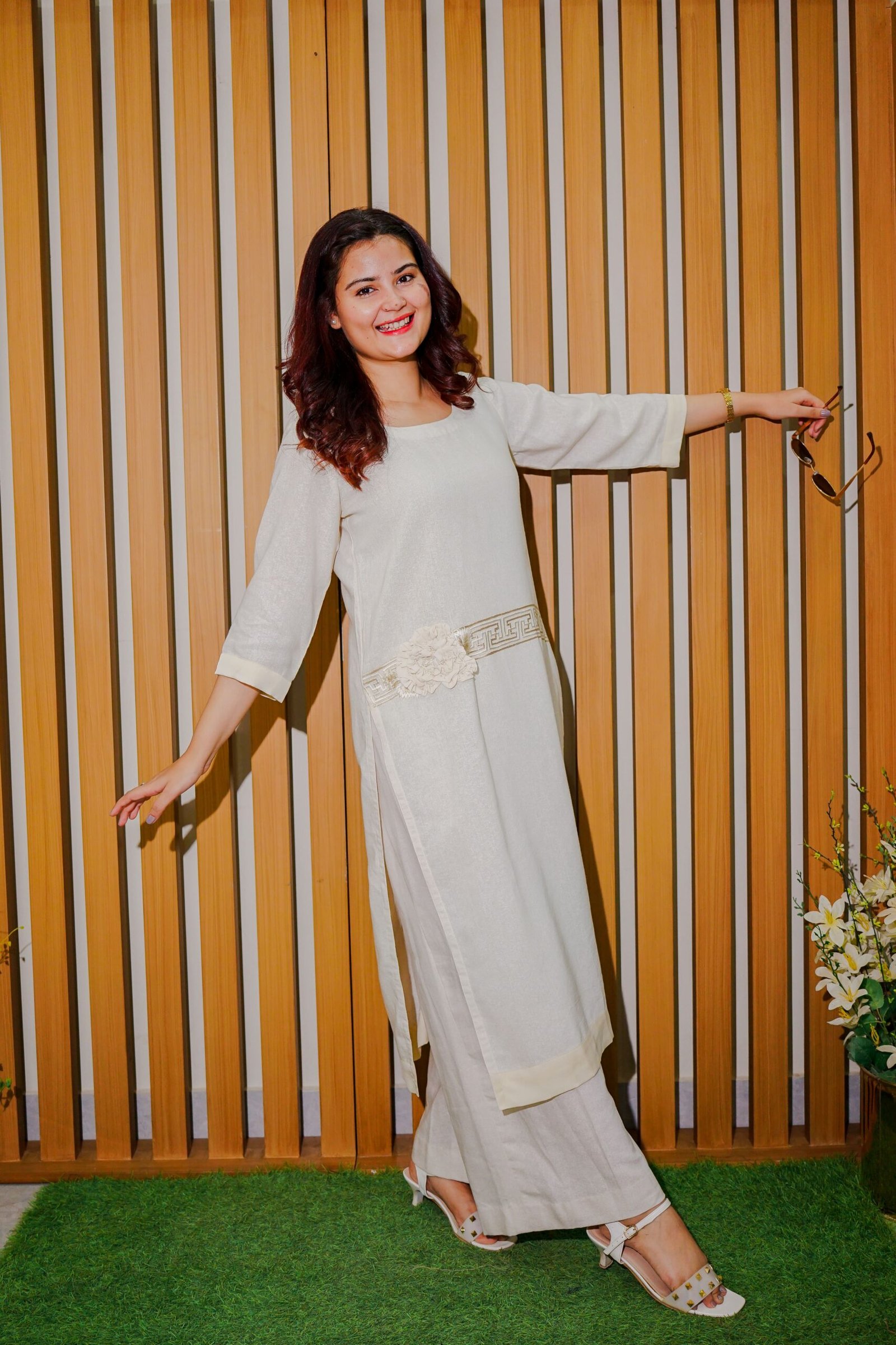 White Minimalist – Elegant Everyday Wear