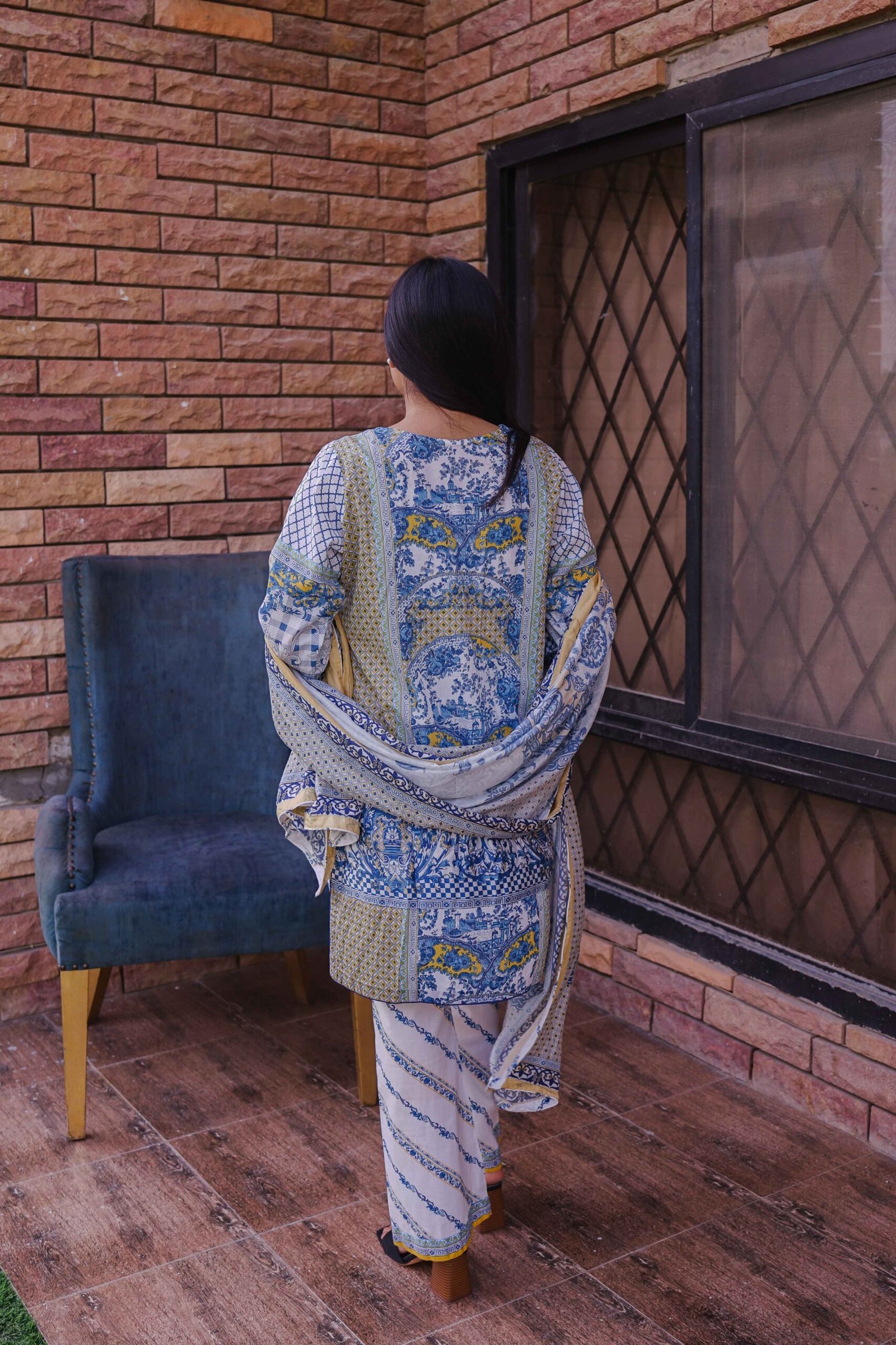 Azure Breeze – Where Blue Meets Elegance