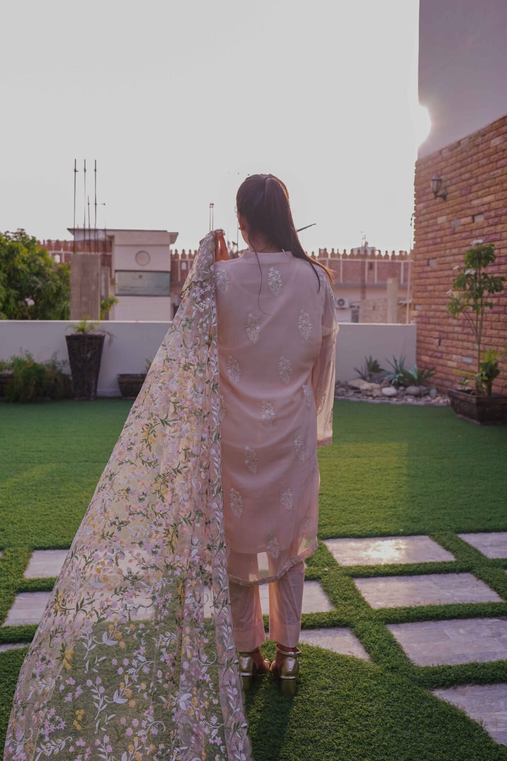 Baareeq – A Touch of Grace