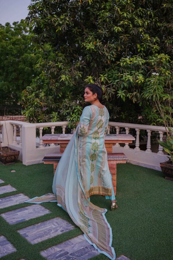 Feroza Nazuk – A Gentle Whisper of Elegance