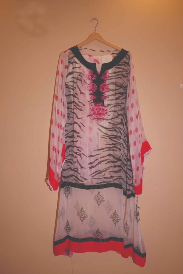 Fierce Fizz Bold Contrast Look with Tribal Zebra & Polka Play