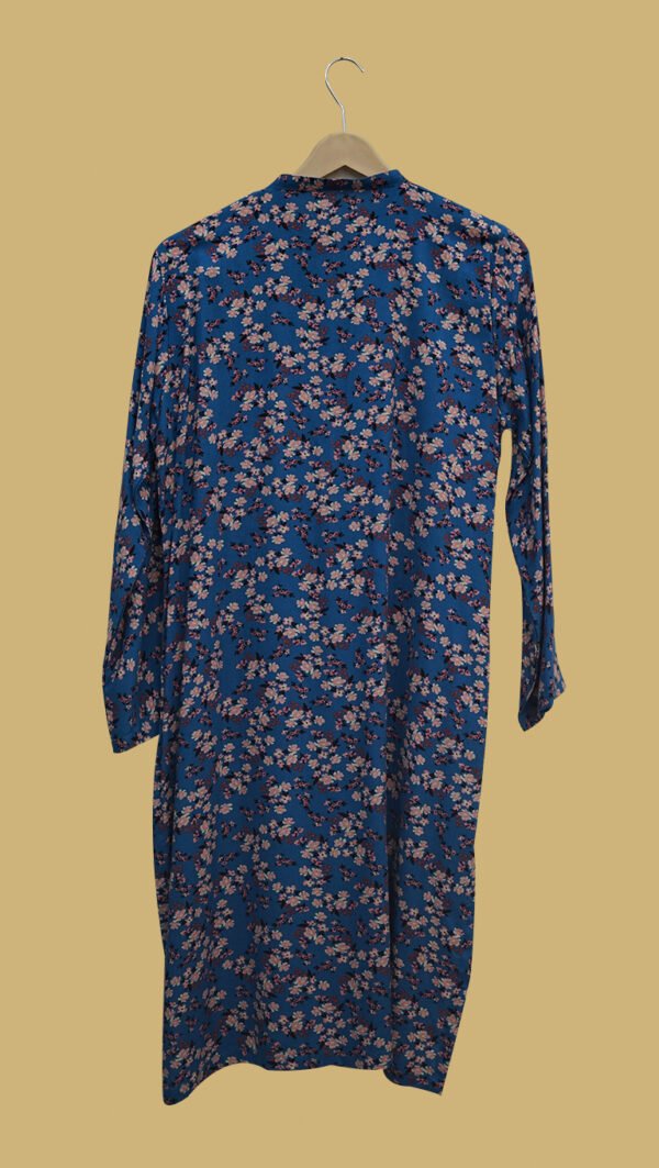 Midnight Blossom Kurti – Deep Blue with Soft Floral Accents