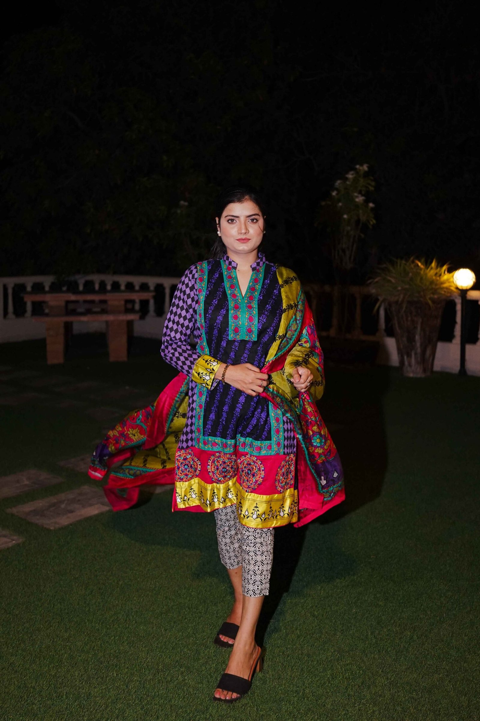 Rangon Ki Rani – Bold & Beautiful