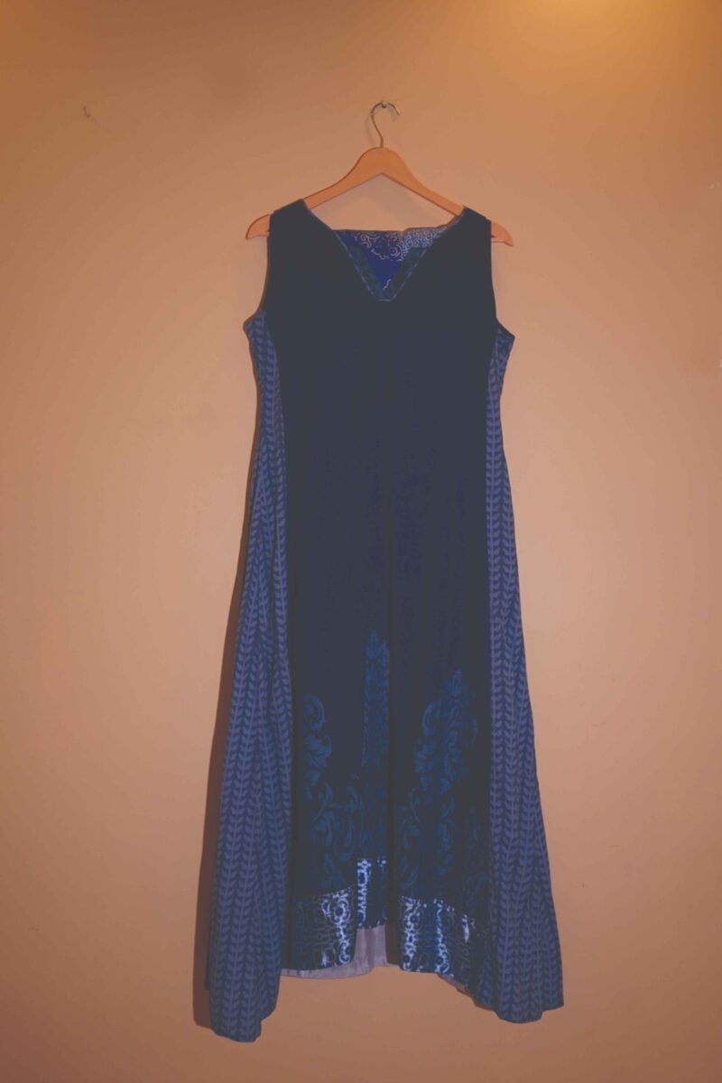 Regal Indigo Classic Elegance in Royal Blue Embroidery