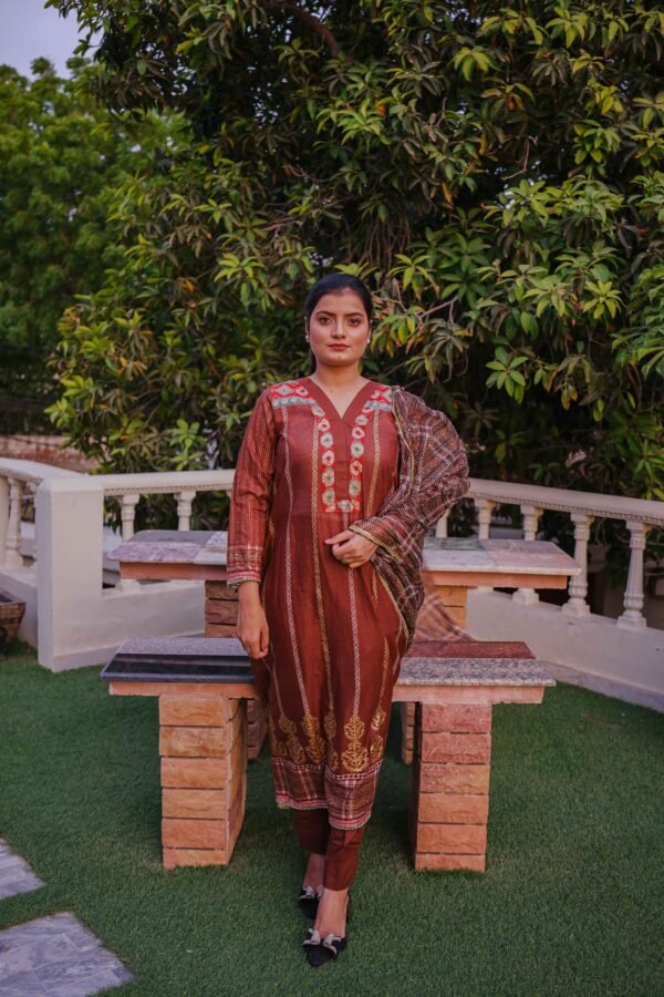 Zameen Rang – Where Earthy Meets Elegant