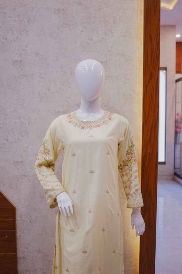 Buttery Beige Floral Kurti Set – Soft Elegance