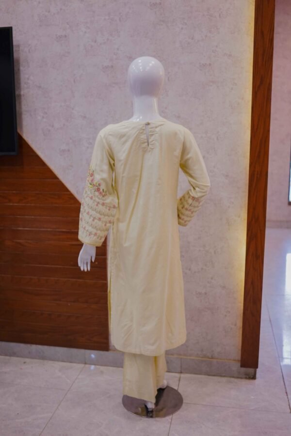 Buttery Beige Floral Kurti Set – Soft Elegance