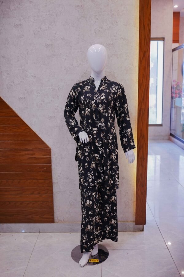 Elegant Black Floral Printed 2-Piece Suit