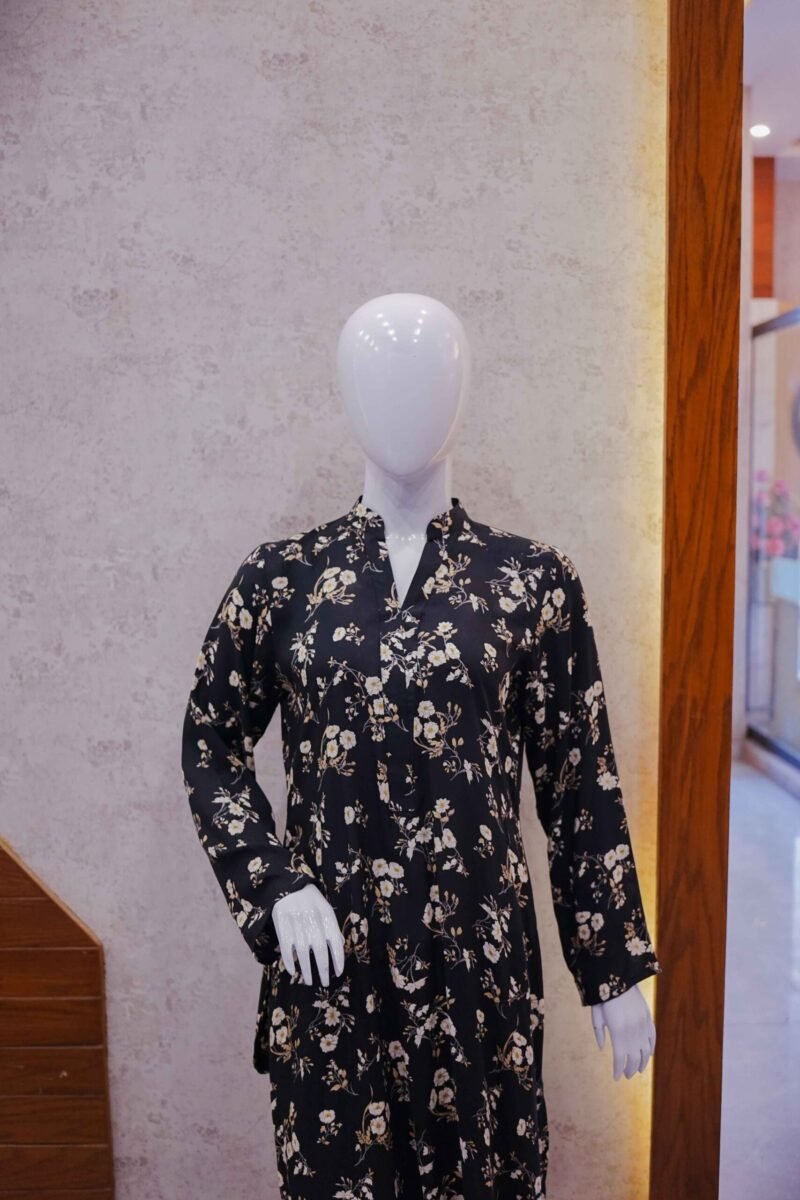 Elegant Black Floral Printed 2-Piece Suit