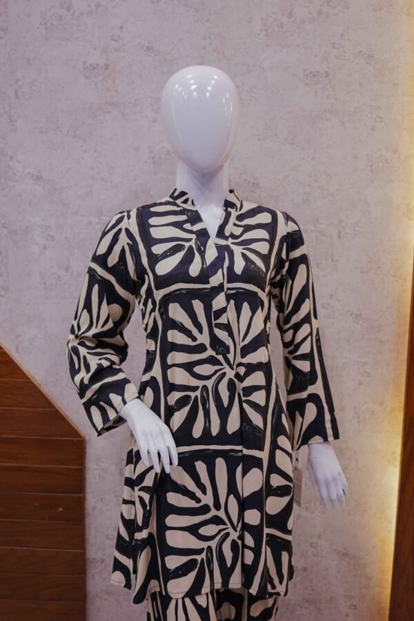 MonoLeaf Kurta Set