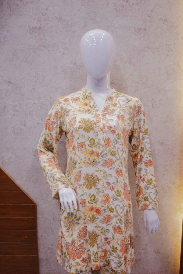 Off-White Floral 2-Piece Lawn Suit – Soft Elegance
