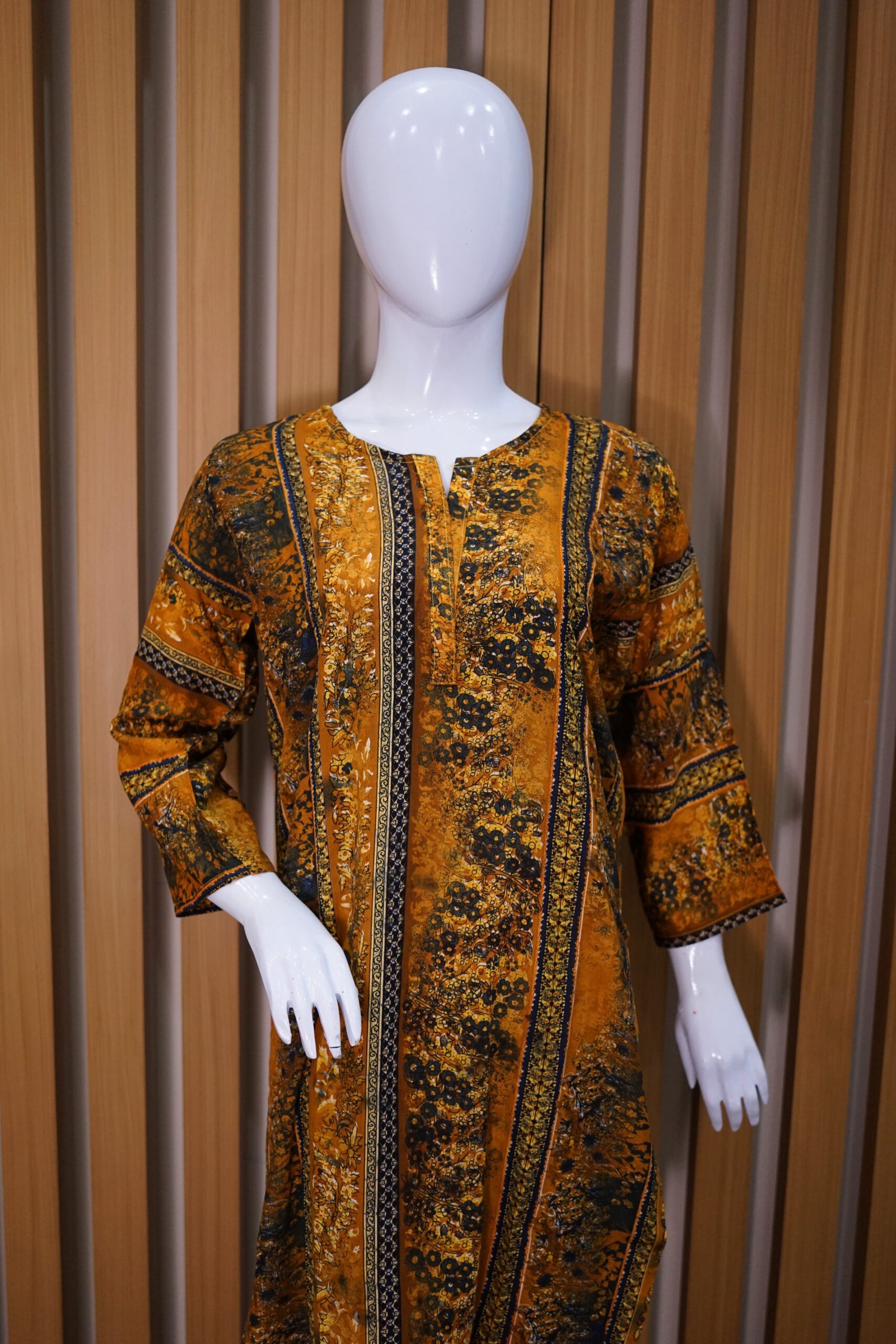 Amber Charm Printed Suit